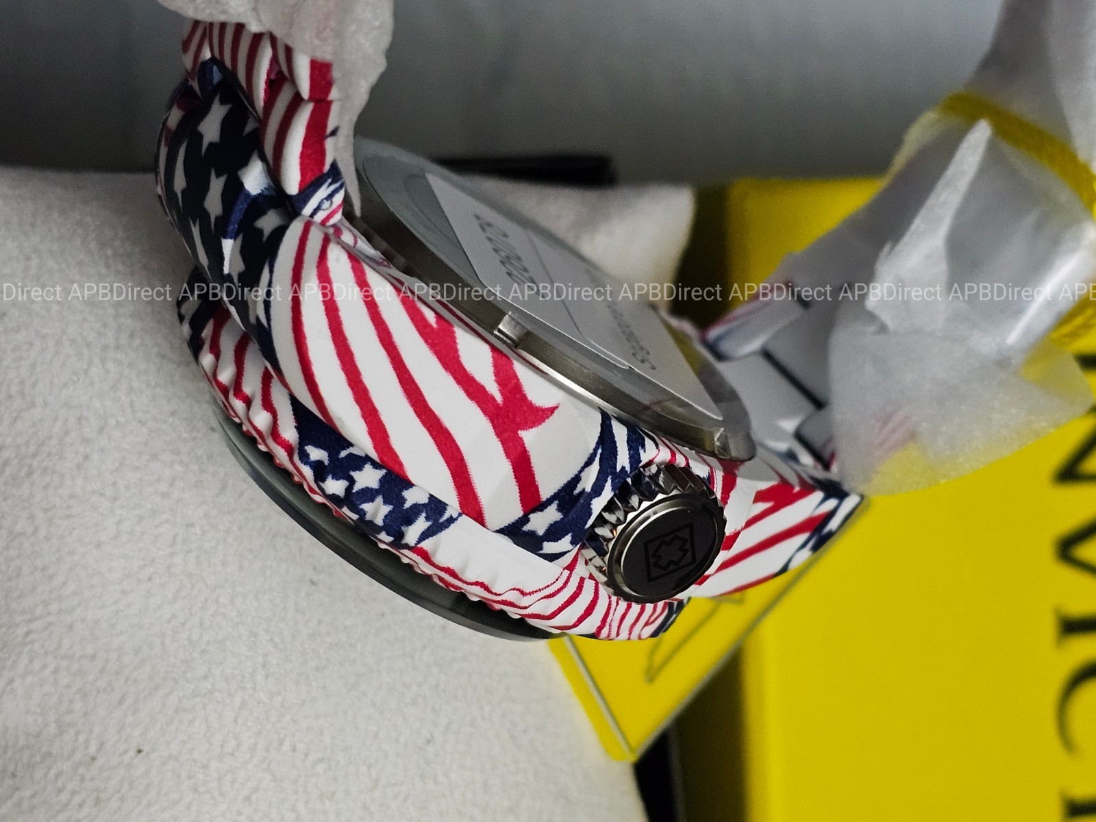 Invicta – HYDROMAX – 1000m USA Swiss 515 HYDROPLATED Stars & Stripes mens watch