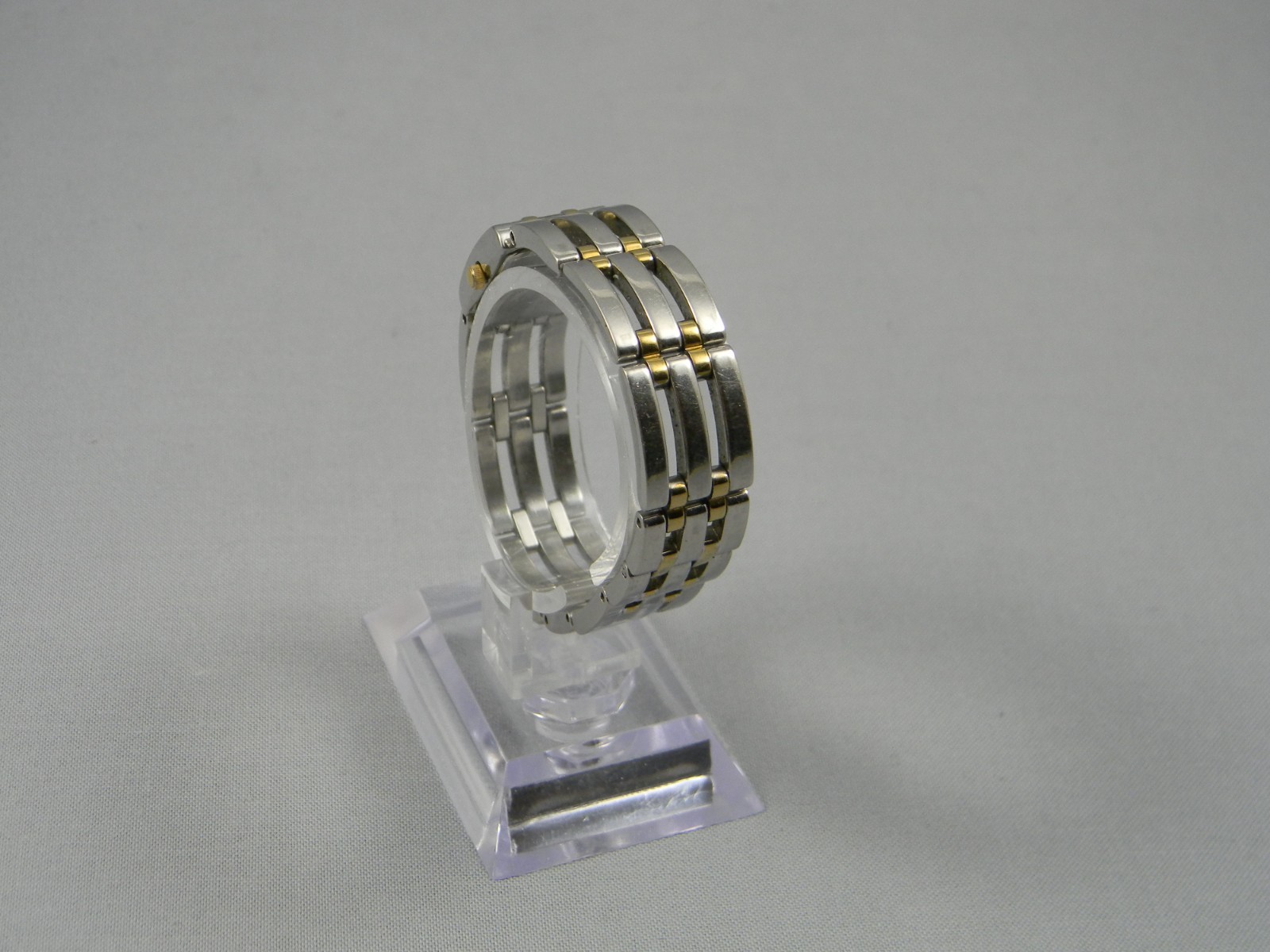 Citizen Elegance Watch Women Dainty 14mm Two Tone Clasp Band New Battery 6.25″