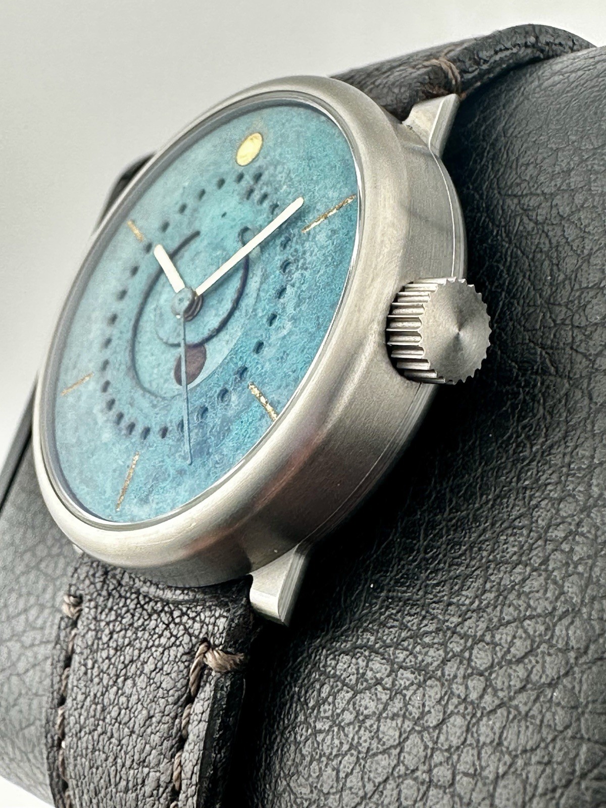 OCHS UND JUNIOR SELENE NEBRA 2023 Special Edition Moon Phase 42mm Titanium Auto