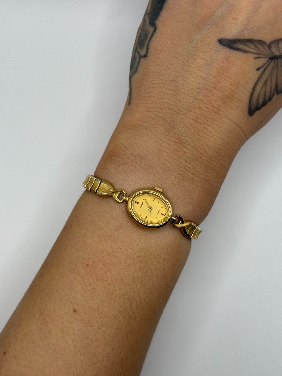 Vintage Pulsar V810-0520 Women’s Cocktail Watch Gold Tone Oval