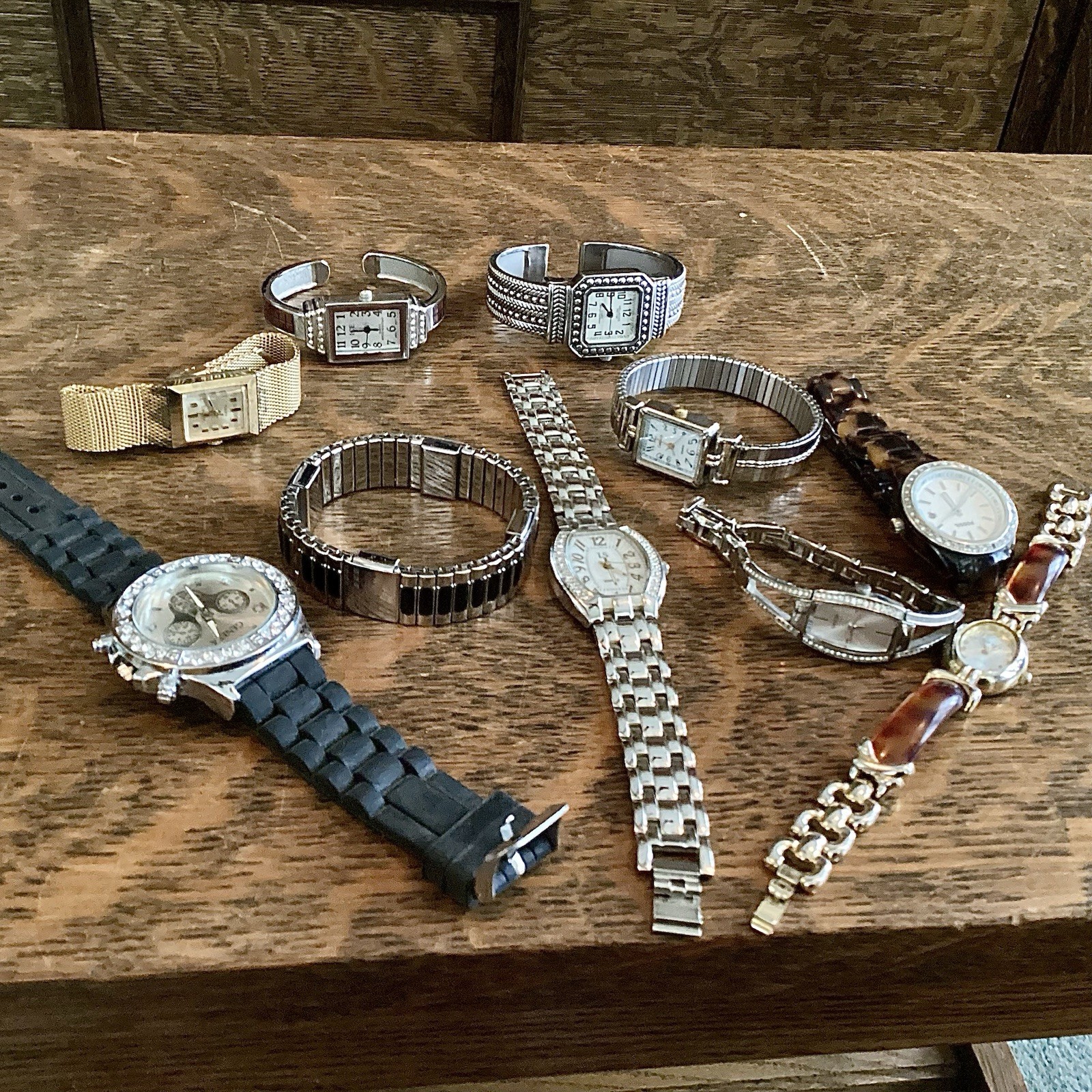 Wristwatch Lot Assorted Men Women Fashion Jewelry Quartz Bakelite Accent Wear