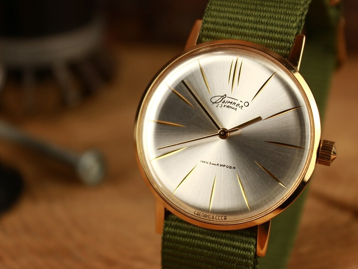 Poljot De Luxe cal. 2209 Ultra slim Russian USSR luxury style watch Vympel NOS!