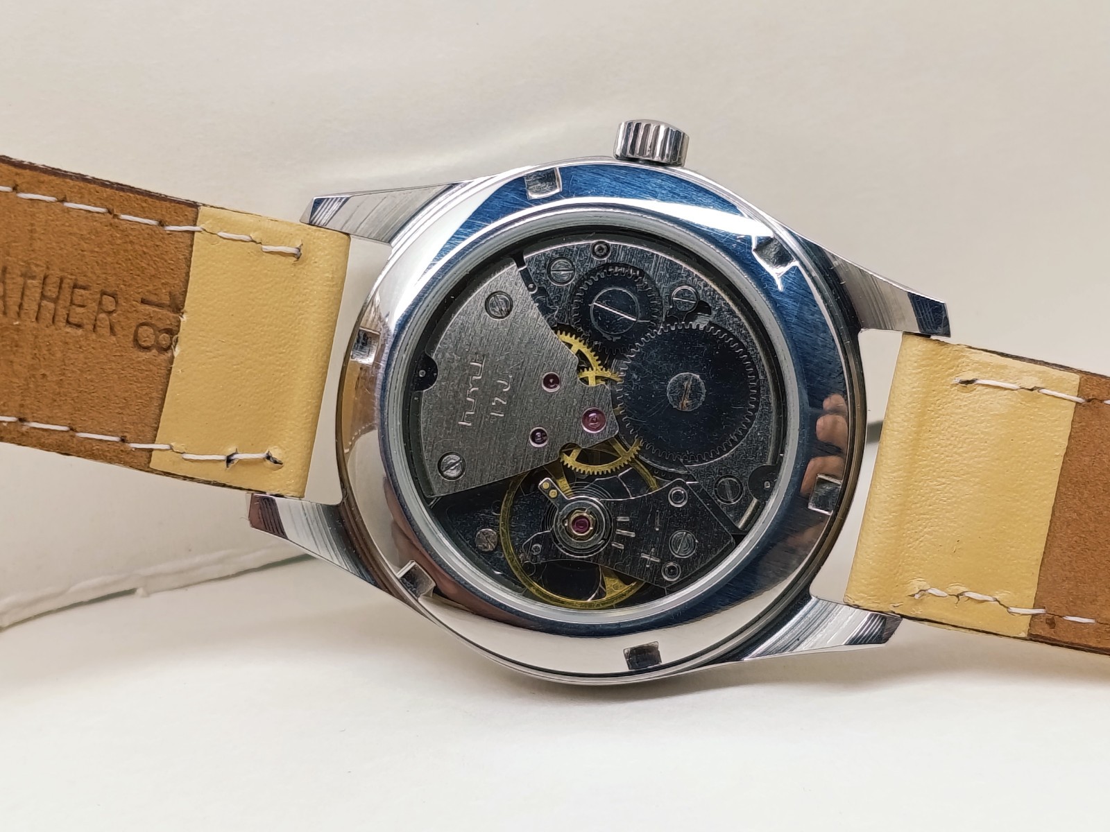HAND WINDING VINTAGE HMT JAWAN WHITE DIAL MECHANICAL WATCH FOR MENS
