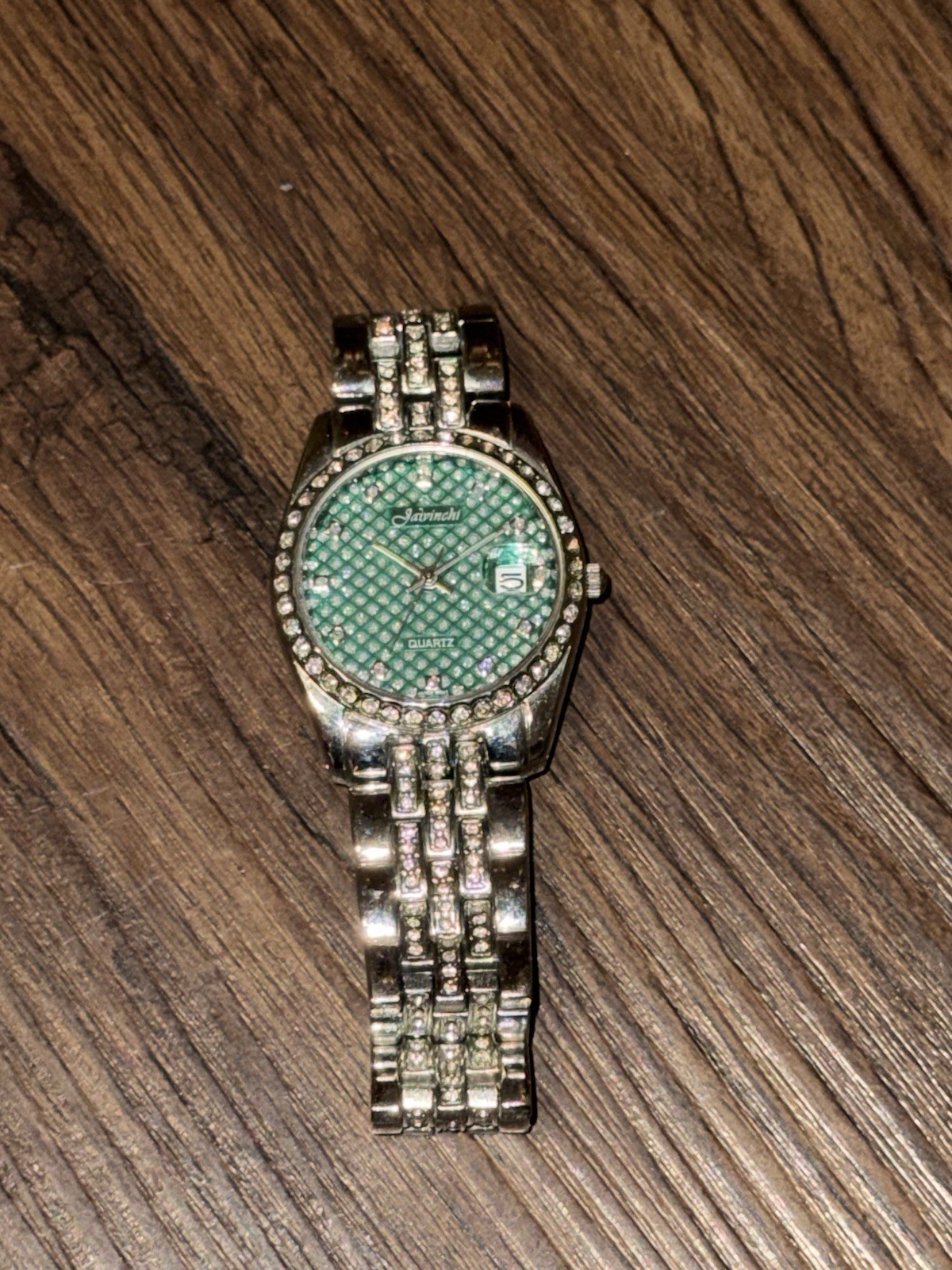 Javinchi Women’s Analog Quartz Watch Green Textured Dial Date Silver Bracelet