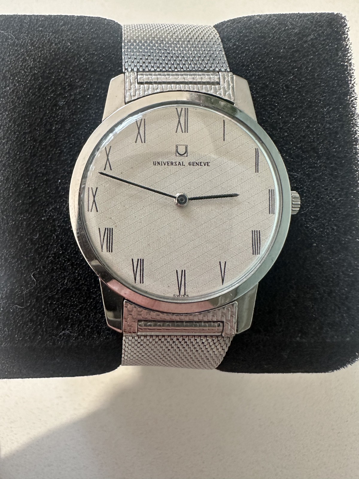 Universal Genève Ultra-Thin Ref. 842101 Manual Wind Linen Dial – Original Band