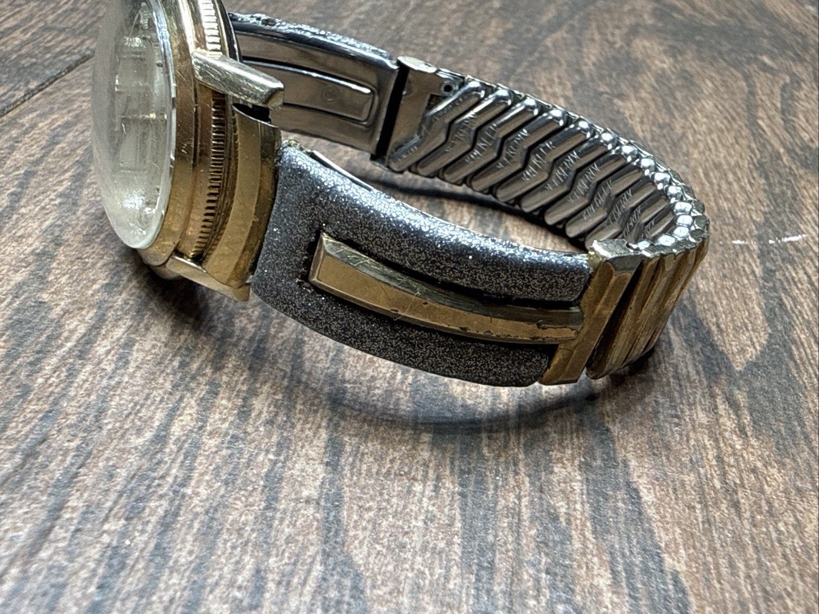 Vintage Wittnauer Automatic Mens Watch 10K Gold Filled Bezel Stainless