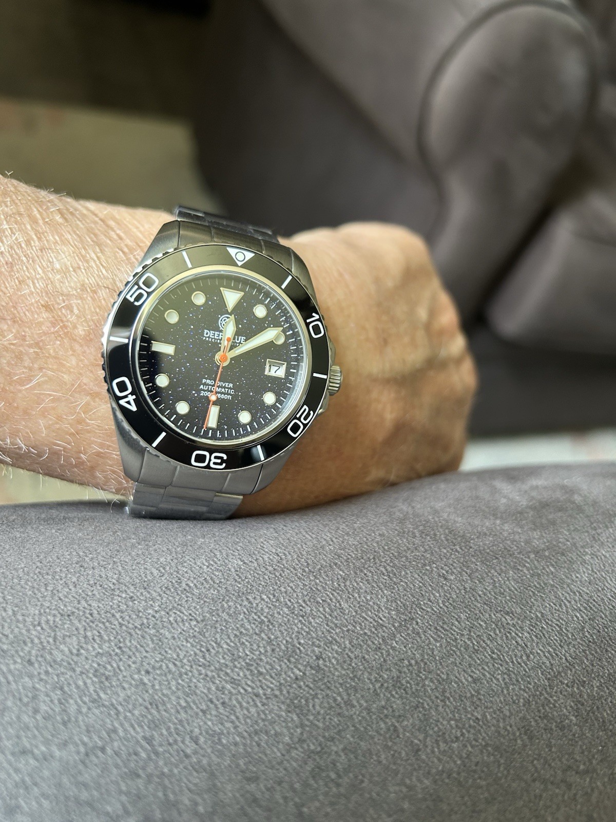 Deep Blue PRO DIVER 200 42.5MM AUTO DIVE WATCH- BLUE SANDSTONE DIAL