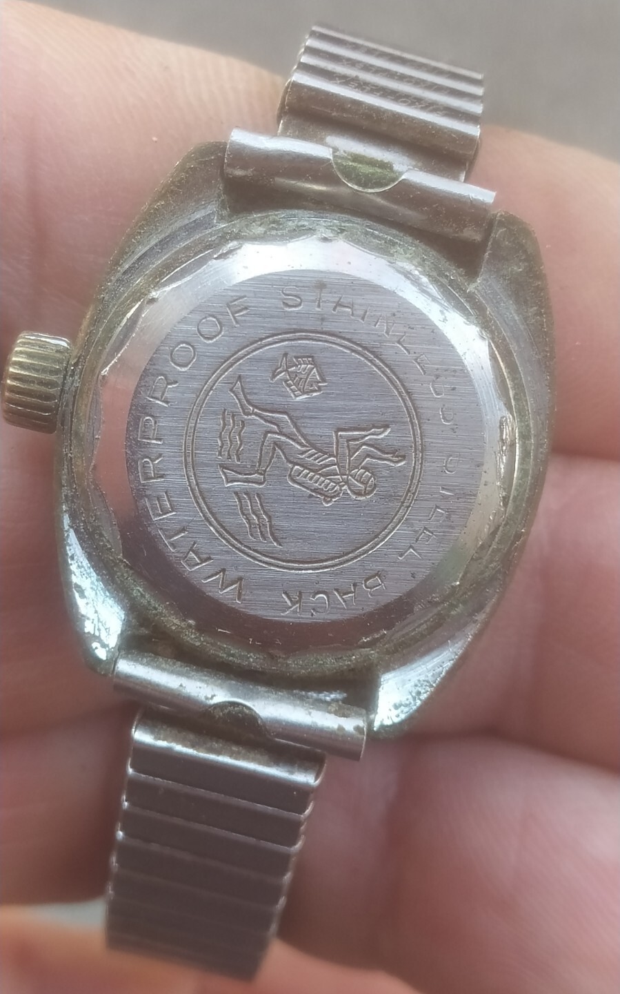 MELUX DIVER 17 Rubies – Antichoc Anti-magnetic Vintage