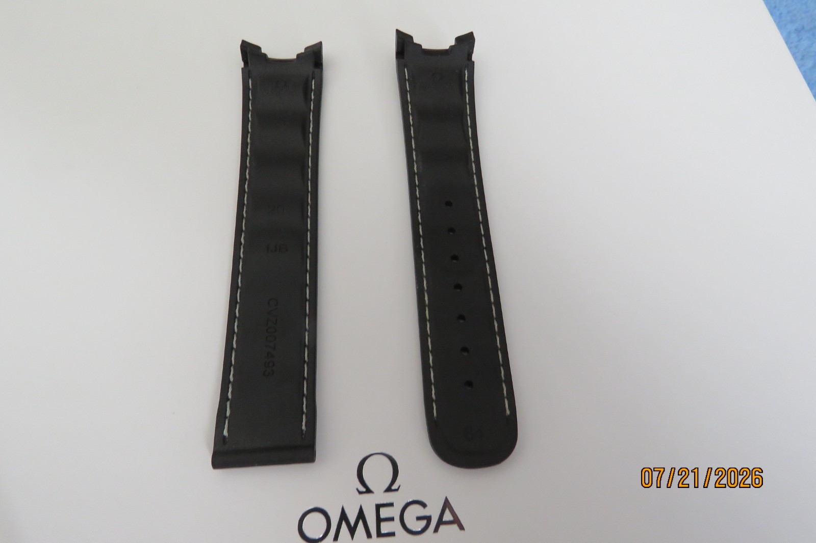 Omega Seamaster Aquaterra 41 gray dial box and cards excellent condition