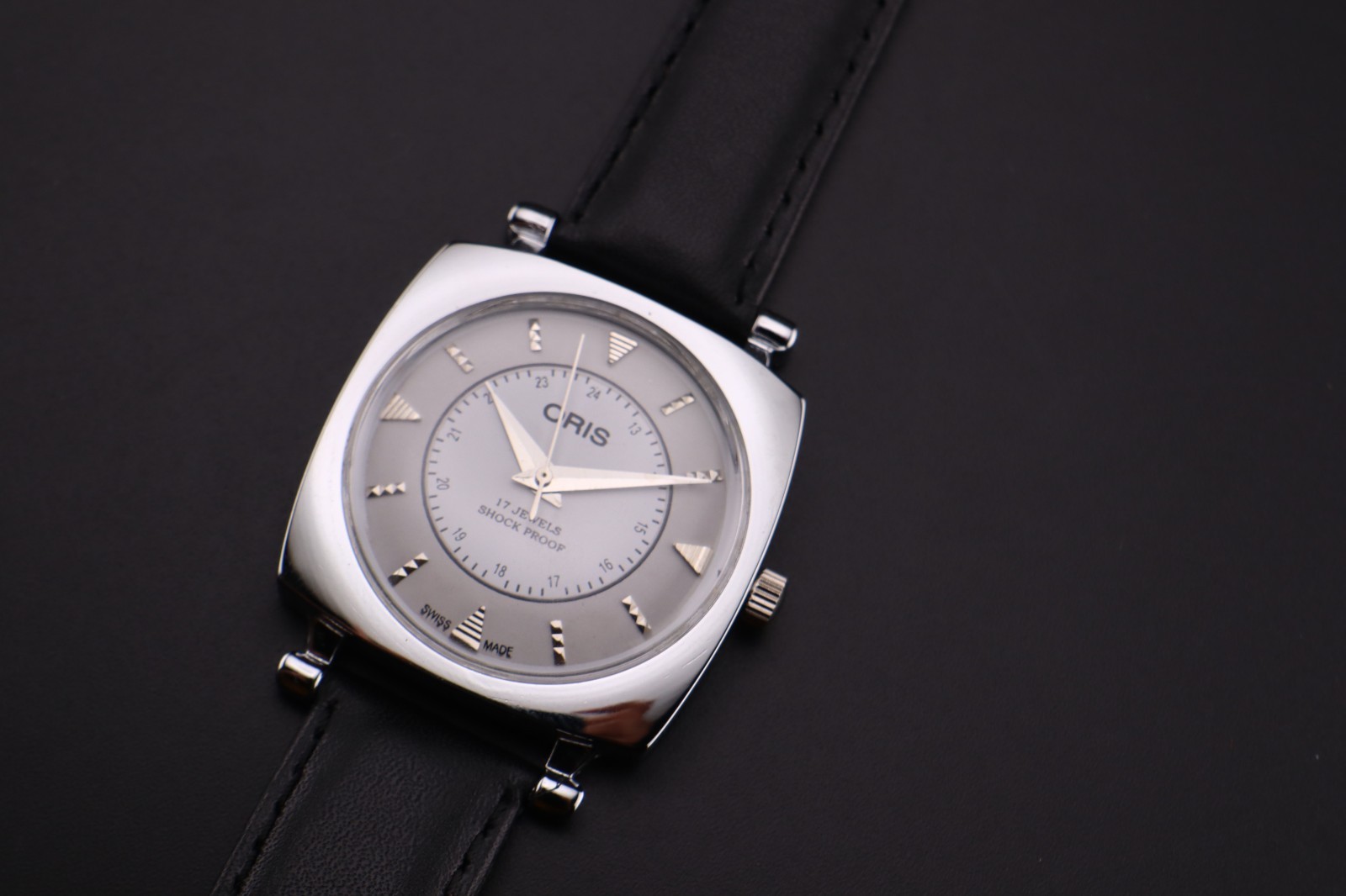 Vintage ORIS Swiss Hand-Wind Classic Mechanical Collectible Men’s Wrist Watch