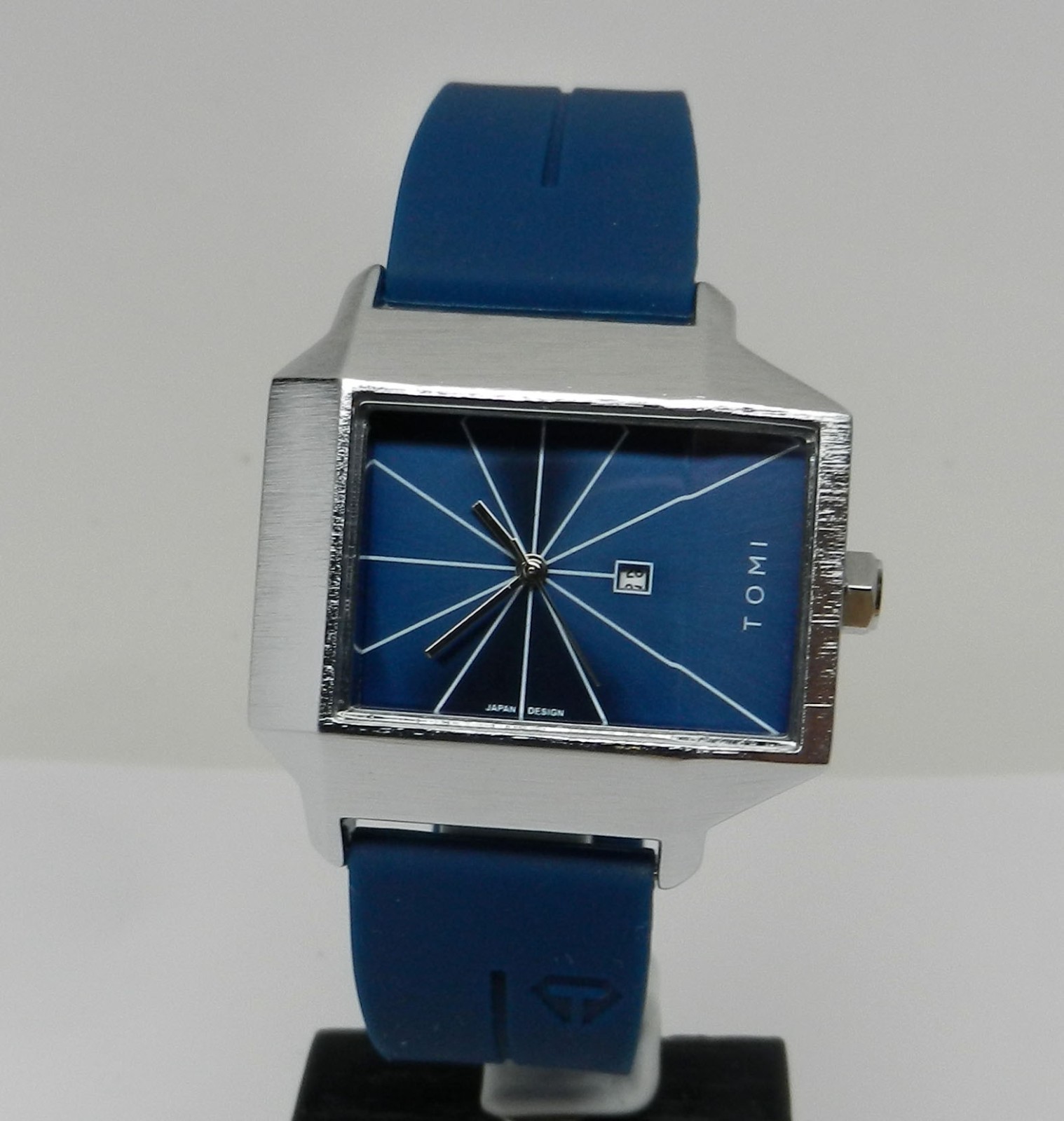 Men’s Remaster02 40mm Rectangular Blue Dial Brushed Finish Faceted Crystal Watch