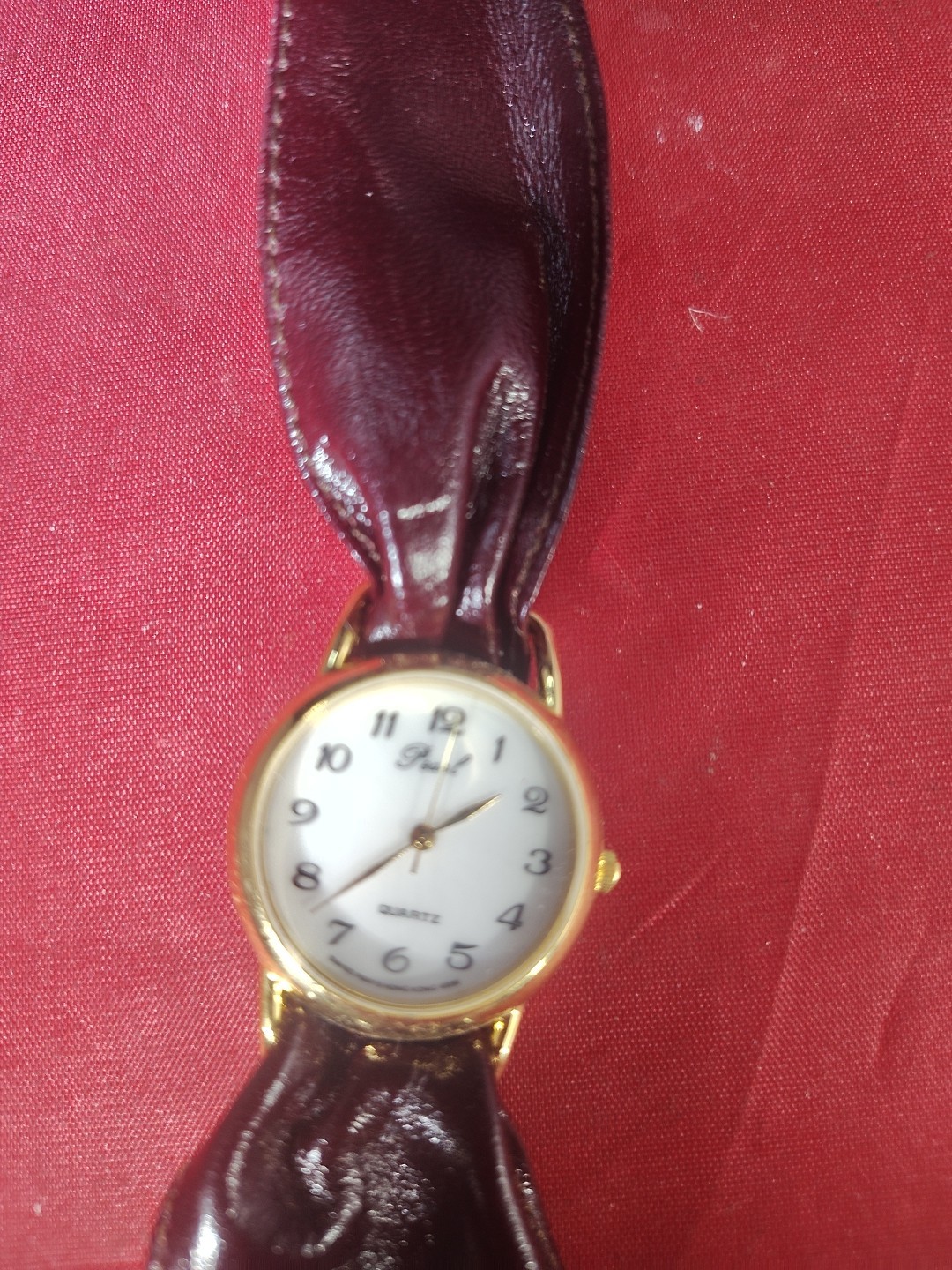 Vintage Pearl Swiss Movement Women’s Wrist Watch With Snap Leather Band