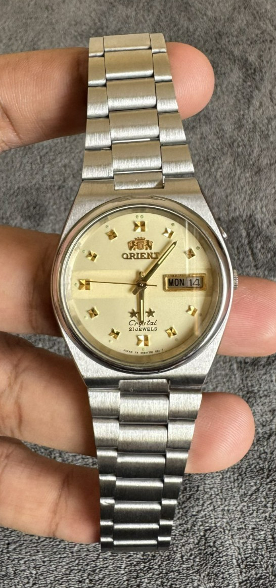Orient Crystal 21 Jewels Day-Date Cream Dial Stainless Steel Men’s Vintage Watch