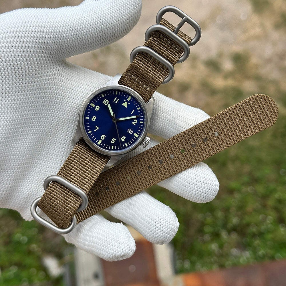 STEELDIVE SD1940 — 39mm Pilot Watch 200m NH35 Automatic Dive Watch
