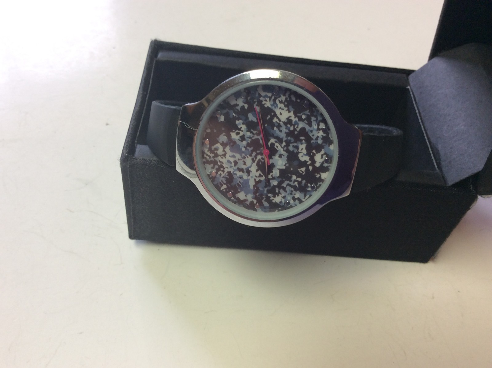 Collectible Massini womens watch,new old stock,large case/dial,unique dial L780