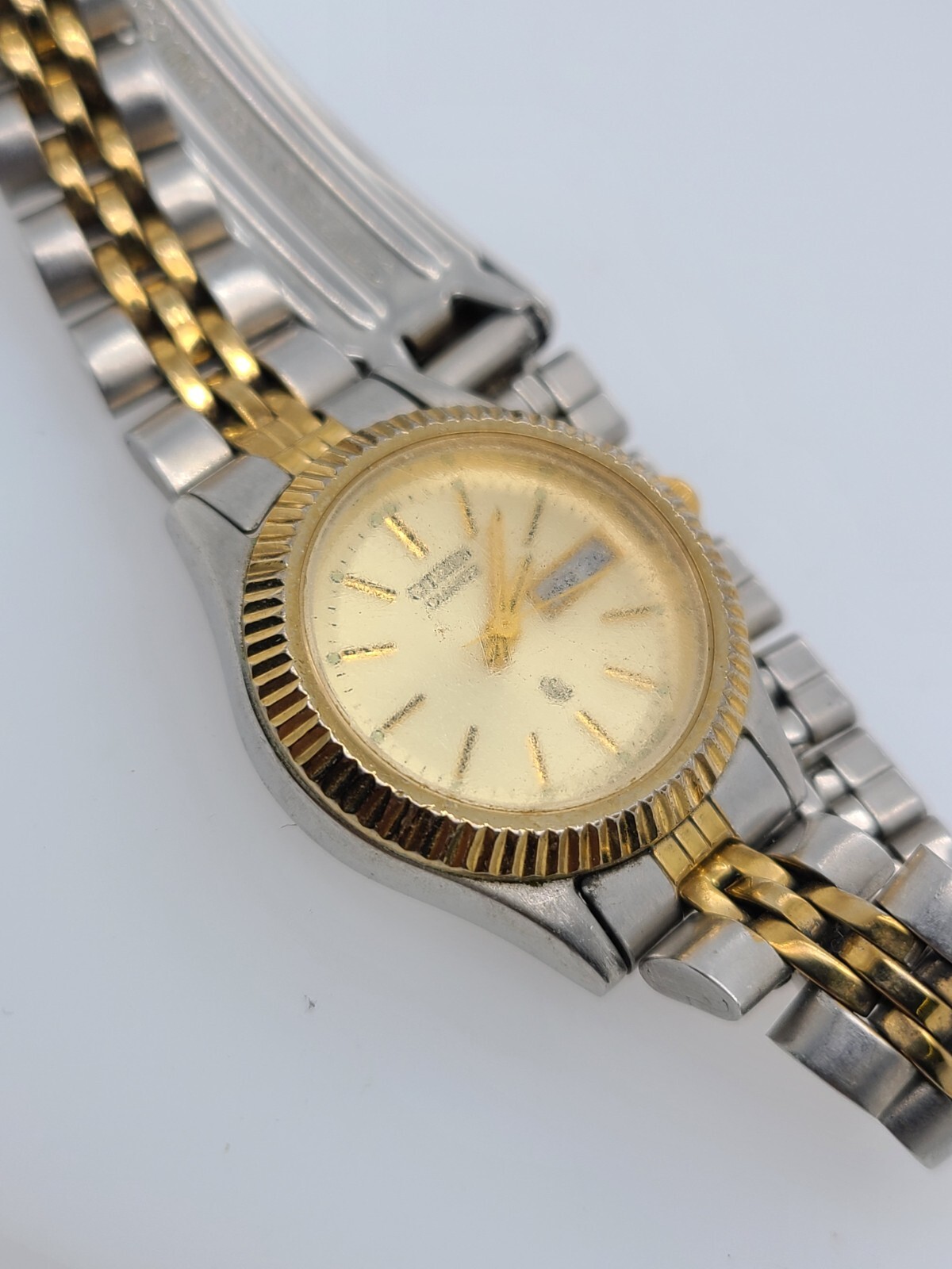 Citizen Womens Quartz Watch 1002 R15119 RC President Silver Dial for Part/Repair
