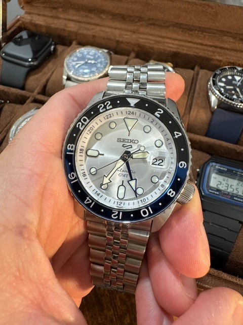 Seiko 5 Sports SSK033K1 GMT Automatic White Dial Watch *READ DESCRIPTION*