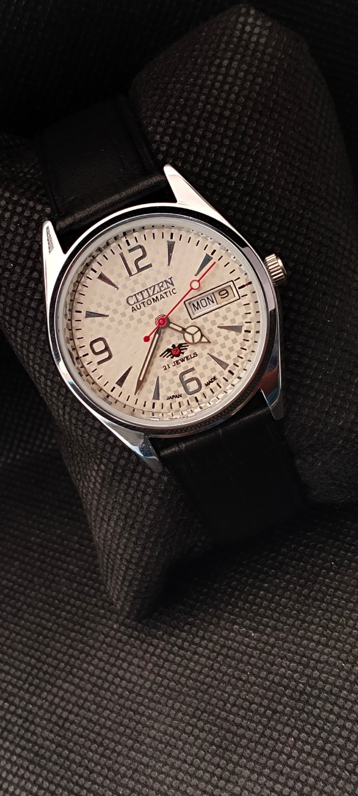 Vintage Automatic Citizen Japan Made White Dial Day/ Date Men’s Wrist Watch