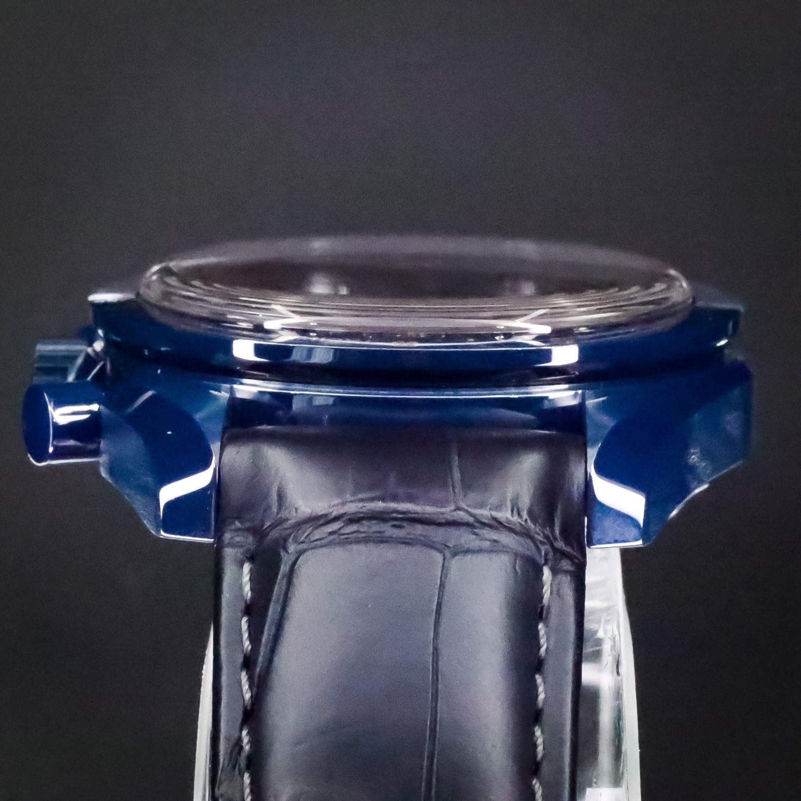 OMEGA Speedmaster Moonphase 304.93.44.52.03.002 Blue Side Of The Moon Full Set