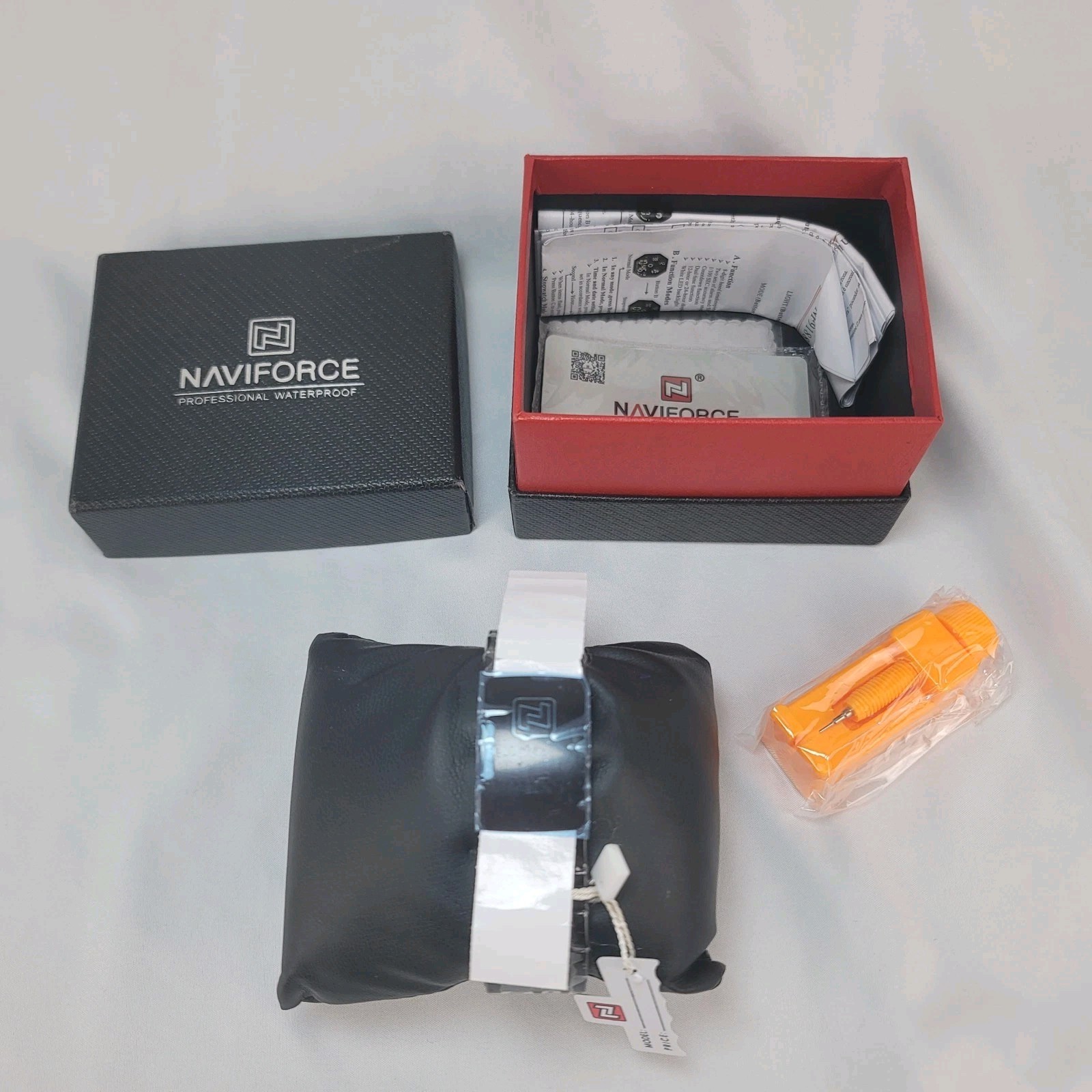 Naviforce NF9188 Mens Analog Digital Chronograph Watch Steel Bracelet. New Batt.