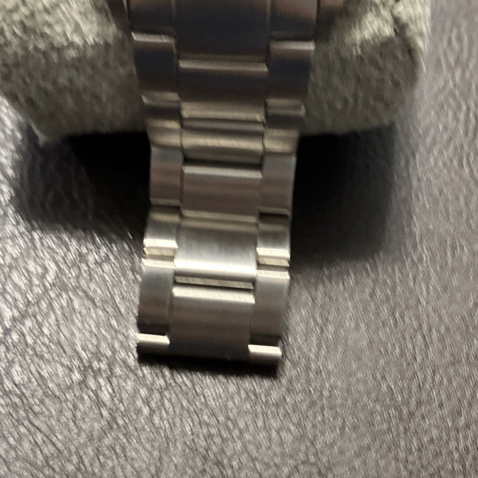 Jacques Lemans Geneve Swiss Made G-171 Mens Steel Watch Pre Owned New Battery