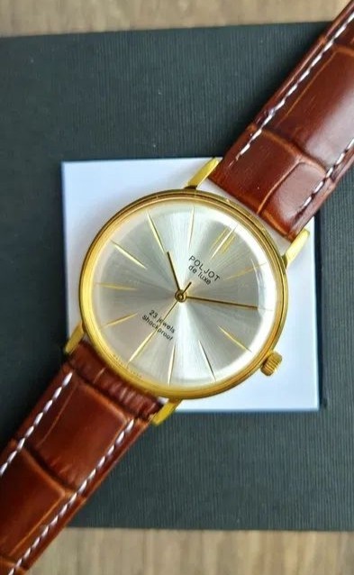 Vintage Poljot De Luxe 23 Jewels USSR Serviced Ultra Slim Mechanical Watch