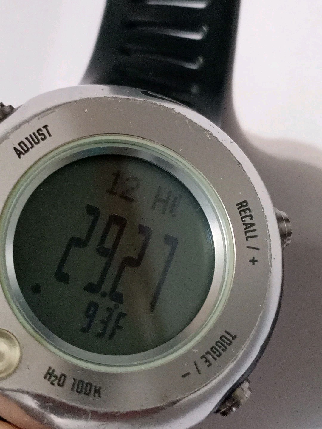 RARE Nike WA0018 Altitude Compass Barometer. Dual Time.