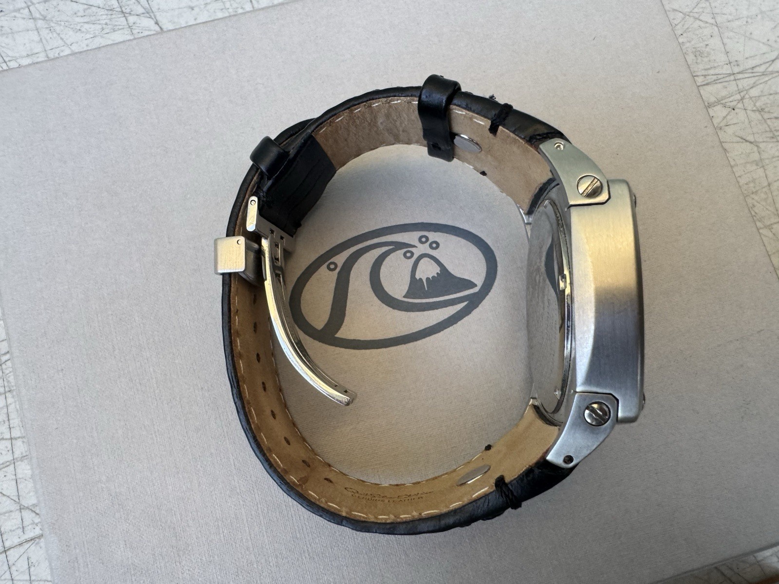 Quicksilver edition LUNADA Watch M105JL 10 ATM / 100 Meters stainless steel