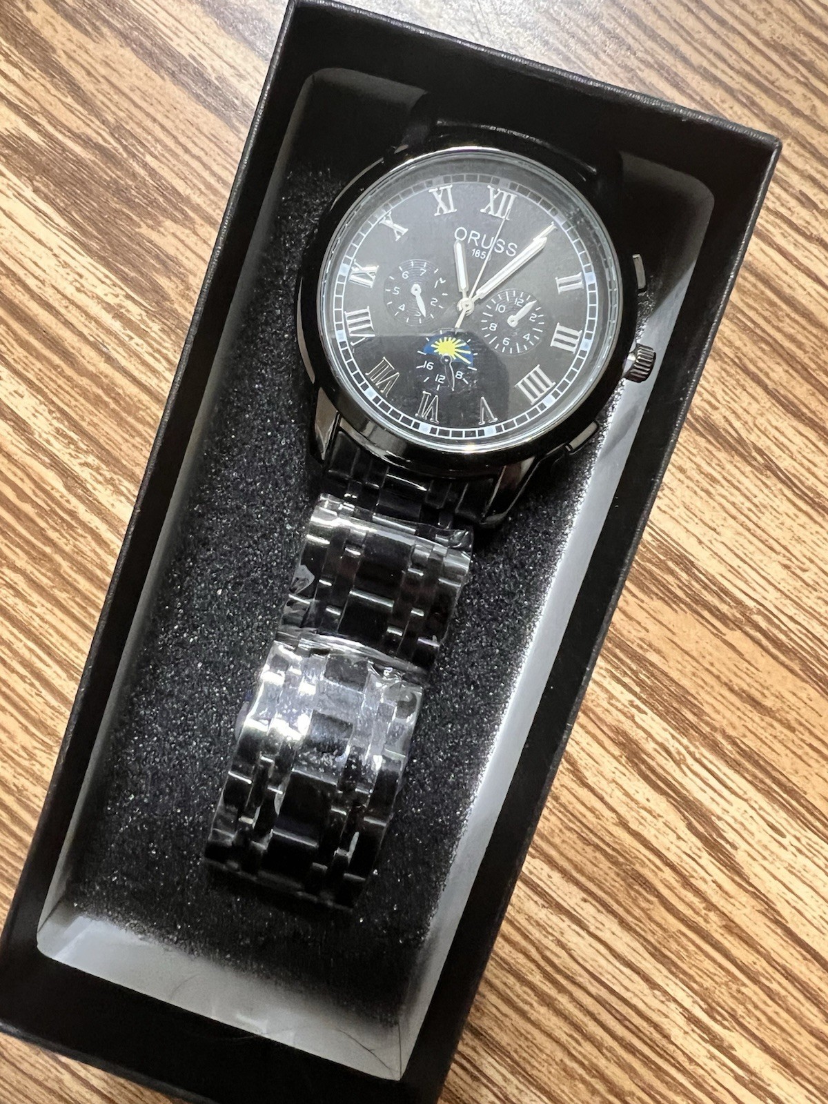 Oruss Men’s Fashion Quartz Watch Stainless Steel Strap.