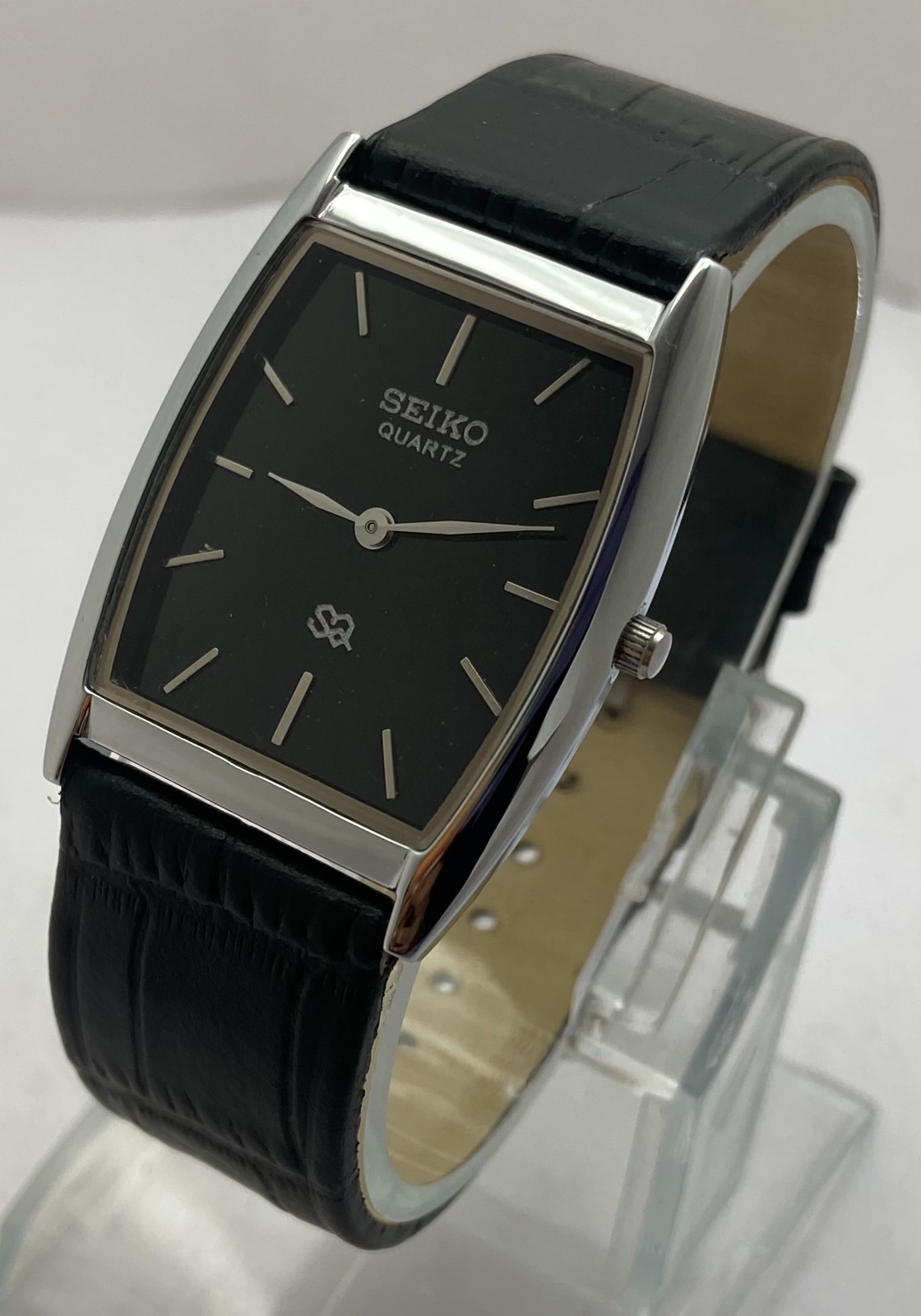 Vintage Style Seiko Slim Black Roman Dial Leather Strap Men’s Wristwatch 25 mm