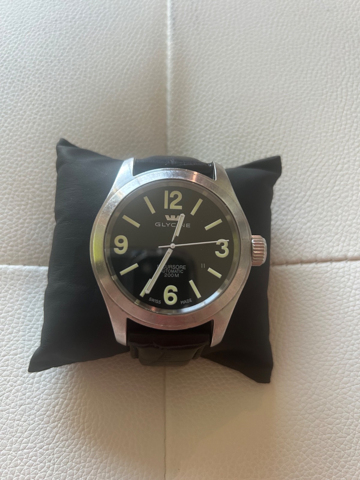 Glycine incursore automatic 200m brushed steel face with black leather strap