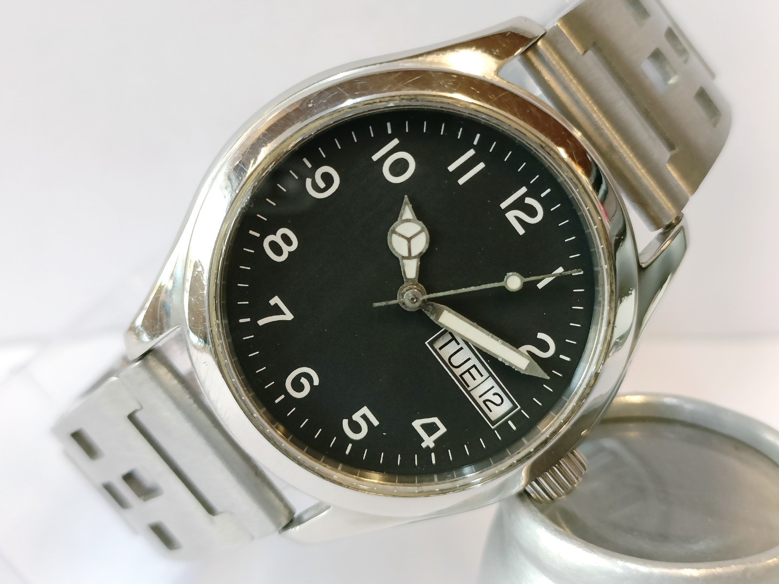 ETTA SWISS AUTOMATIC 25 JEWELS BLACK DIAL MEN’S WORKING CONDITION WRISTWATCH