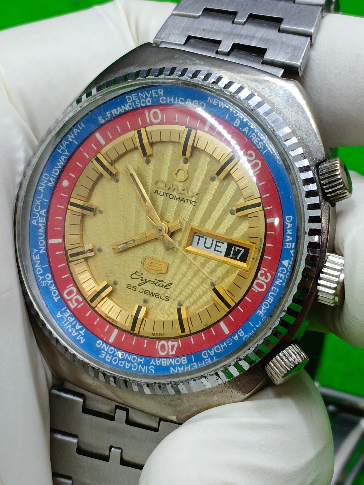 Vintage Omax 5 Crystal Automatic World Diver Rotating Inner Ring Swiss Men Watch