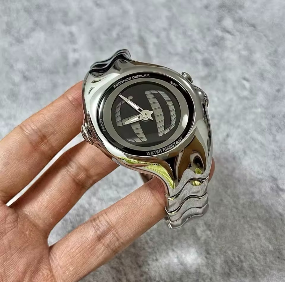 Men’s Metal Steel Watch Y2K Hype Silver Chrome Retro Triax Vintage Style