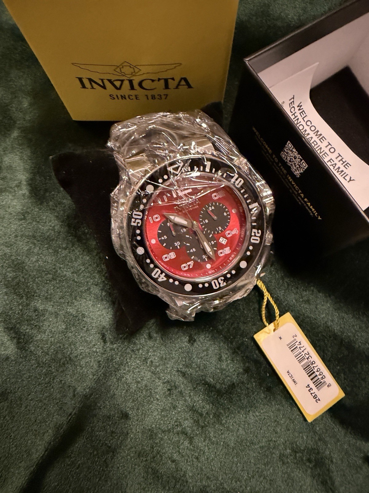 Invicta Ocean Voyager Red Face