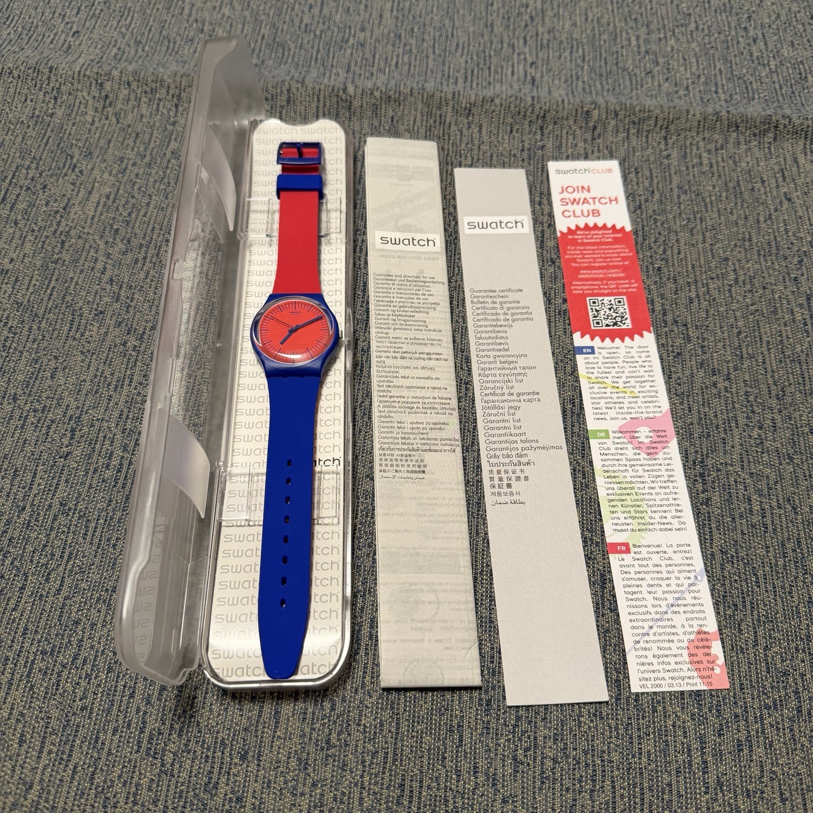New Swatch Blue Loop GS148 34mm Watch Classic Box Papers Mint Jelly Classic