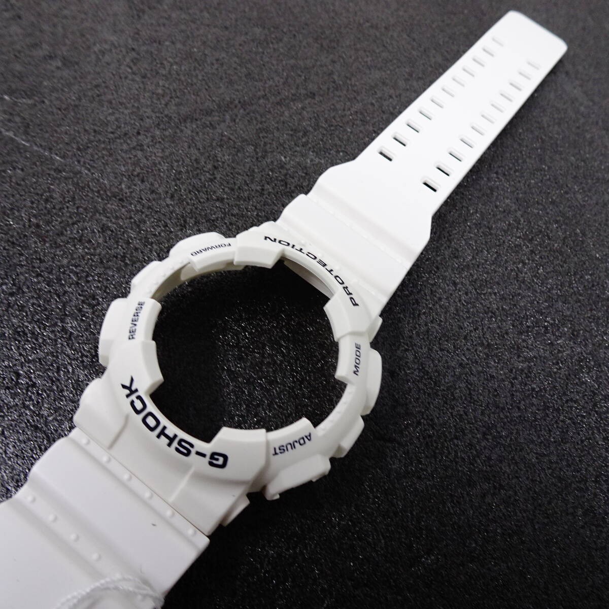 〓New〓CASIO G-SHOCK Genuine Genuine Parts GA-100B-7AJF Bezel & Belt Set White