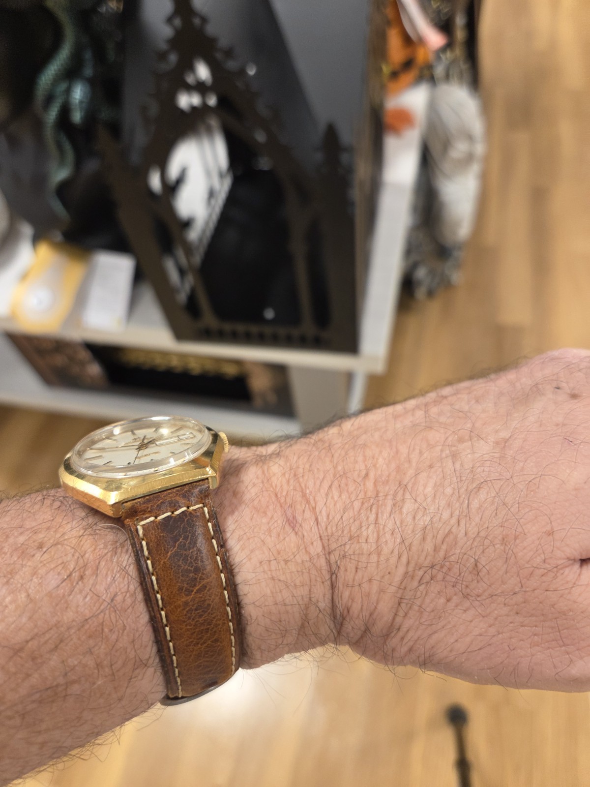 Hamilton Quartz Day/Date Hexagon Gold-Plated Case Silver Dial Brown Leather