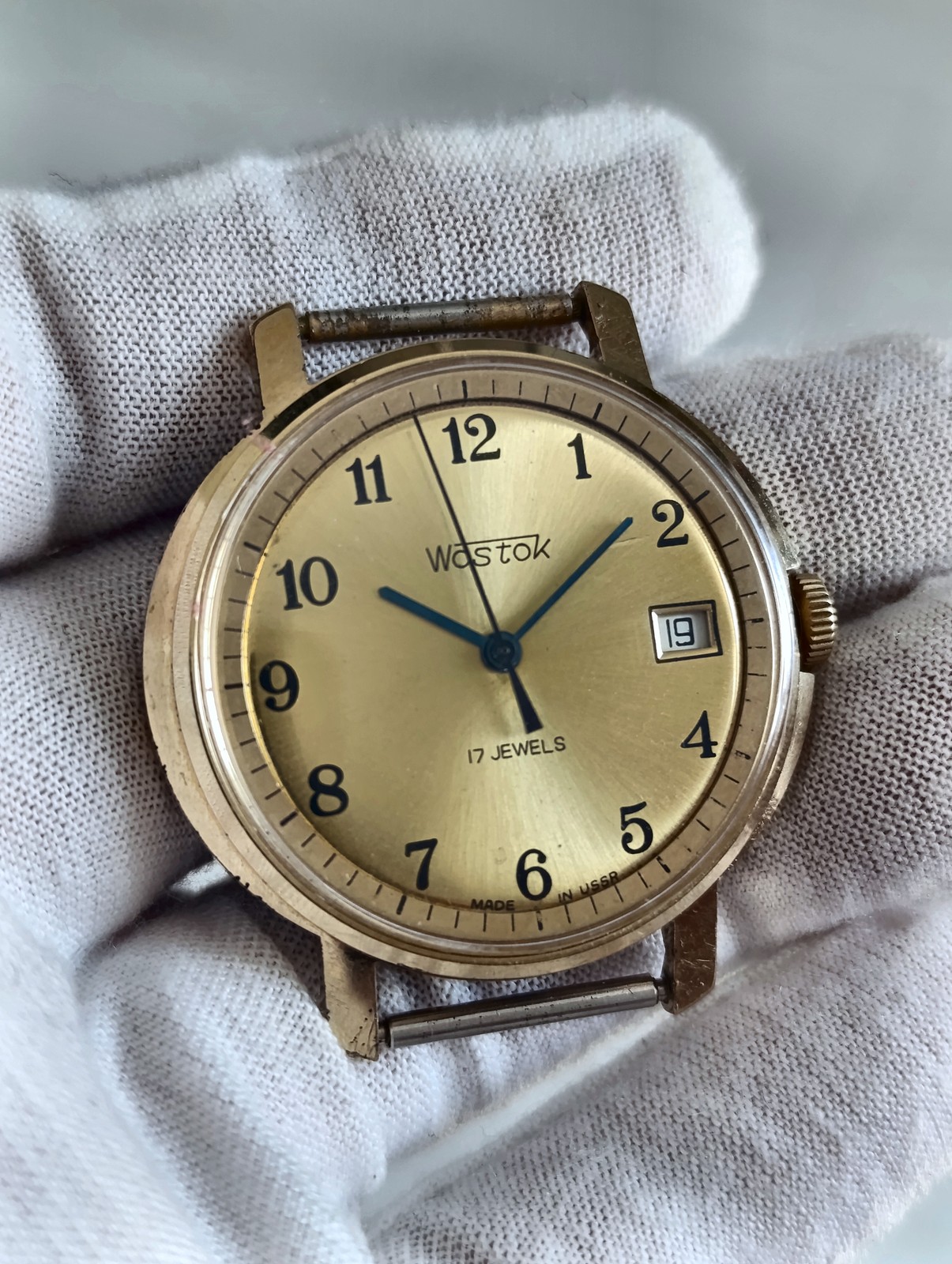 Vostok 2414A USSR 1980s Soviet Men’s Watch 17J Gold Dial
