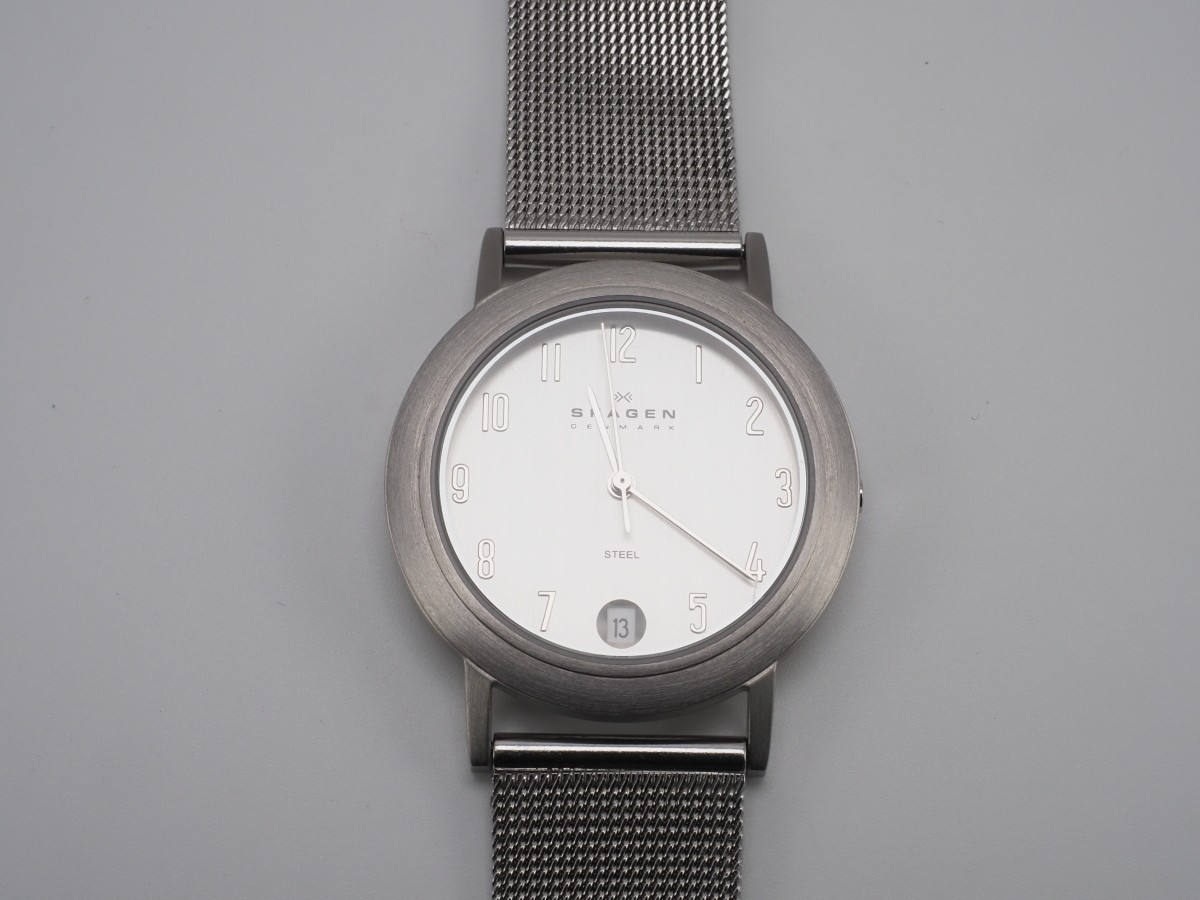 Skagen Denmark Ultra Slim Quartz Watch O16LSSC Mesh Band Silver Stainless Case