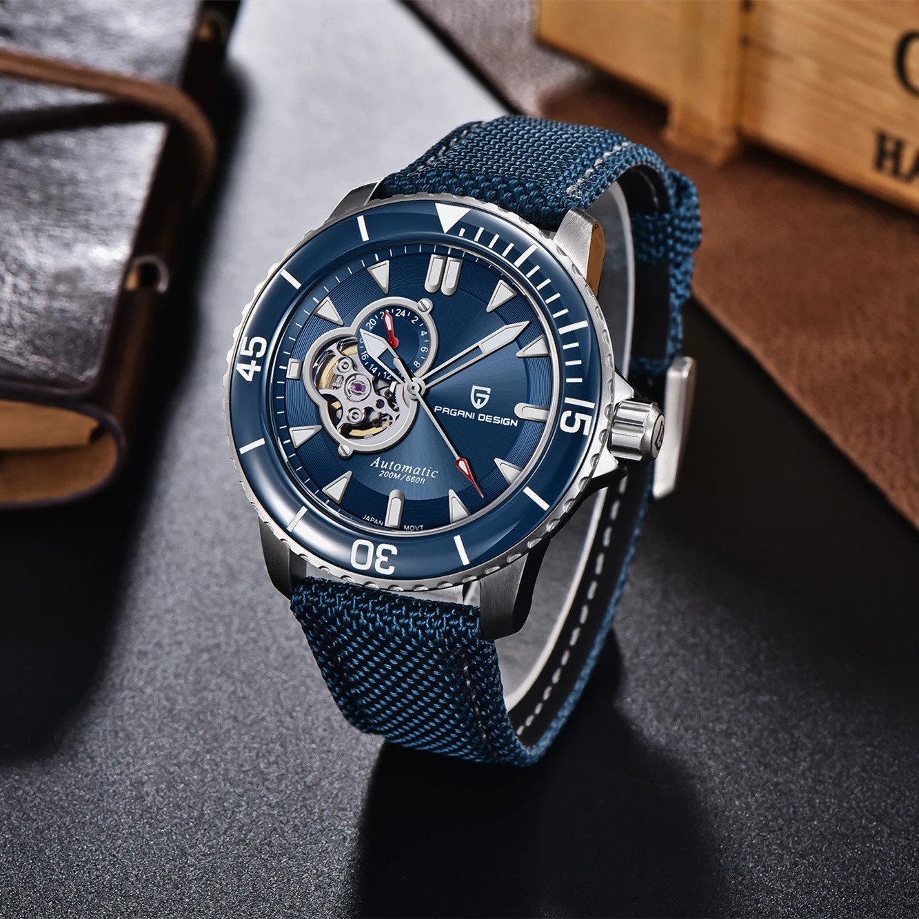 Pagani Design pd-1674 Men’s Automatic Dive Watch Sapphire NH39A 200M Luminous
