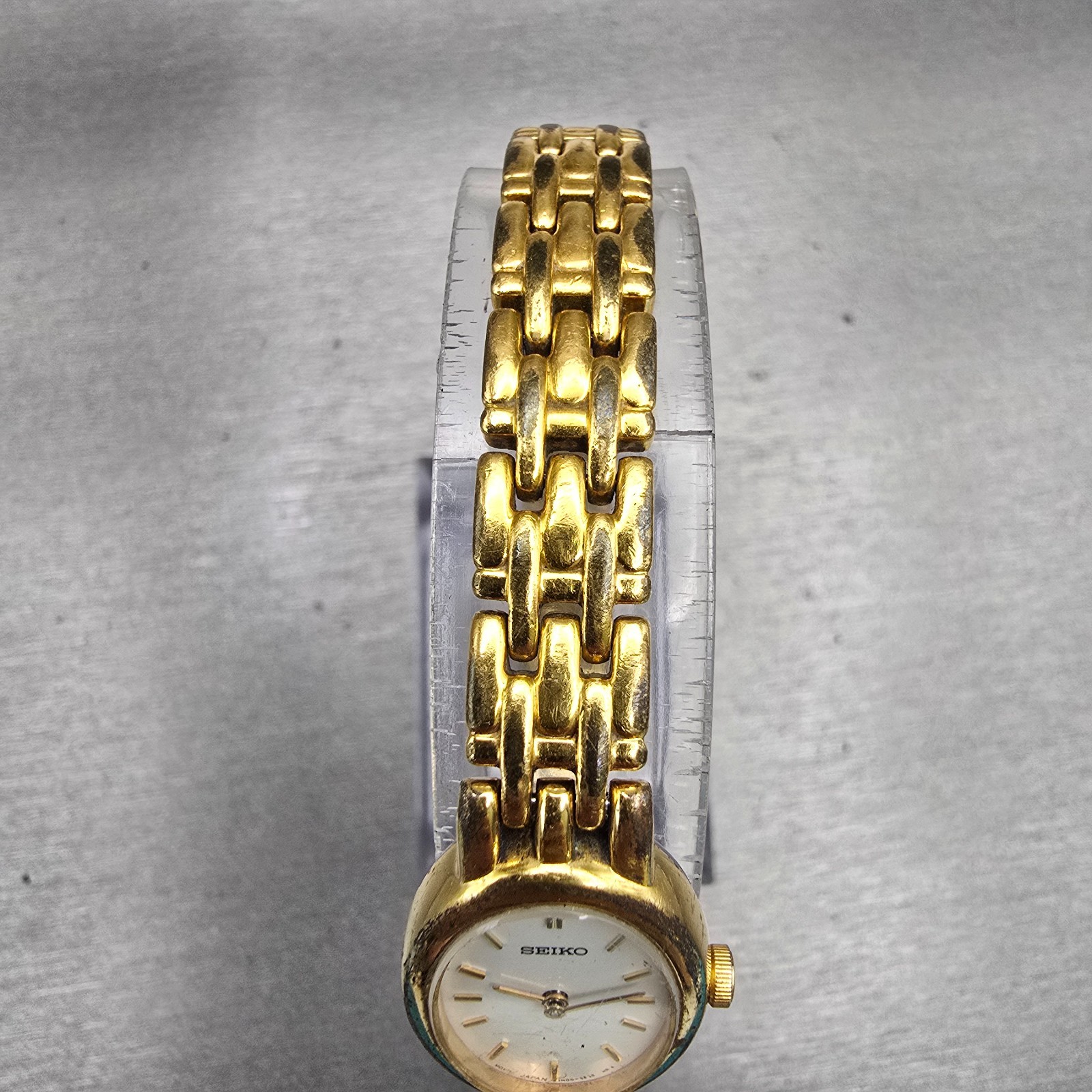 Seiko Watch Women 17mm White Dial Gold Tone Oval 1N00-6M90 New Battery Vintage
