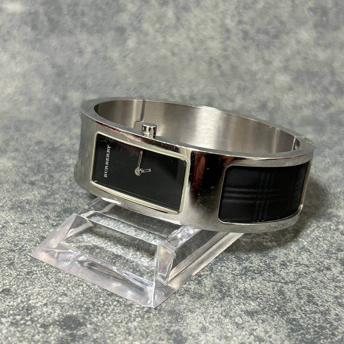 BUBERRY Burberry bangle black quartz ladies