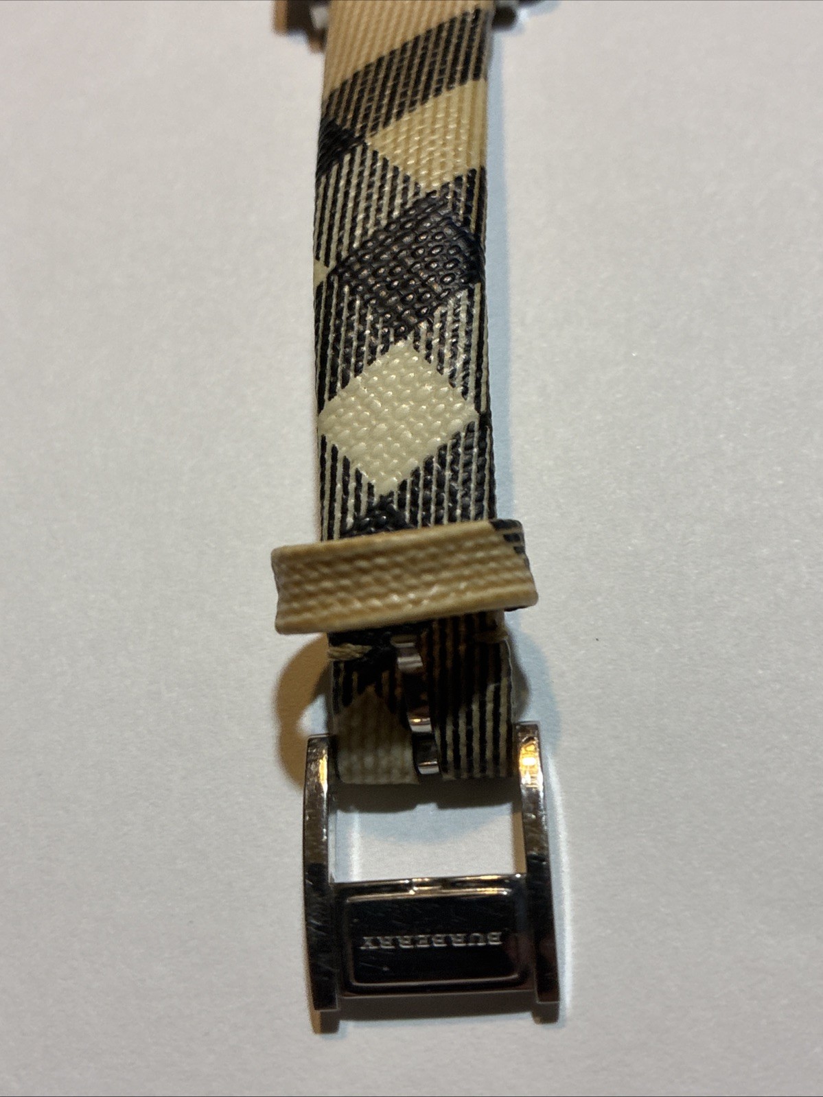 Burberry Ladies Nova Check Square Face Watch 00147-BU2016 30m/100 New Battery