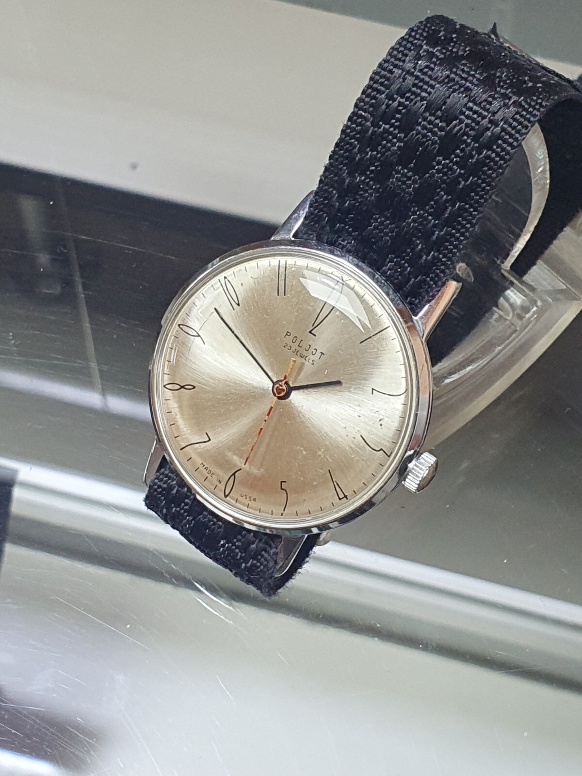 Vintage POLJOT De Luxe 1MChZ Ref.2209 Ultra Slim 23 Jewels USSR Made Watch
