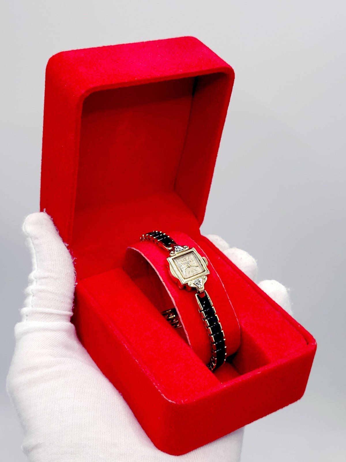 Bulova Ladies Diamond Watch 10K Gold Filled Art Deco Cocktail Vintage 1940 RUNS