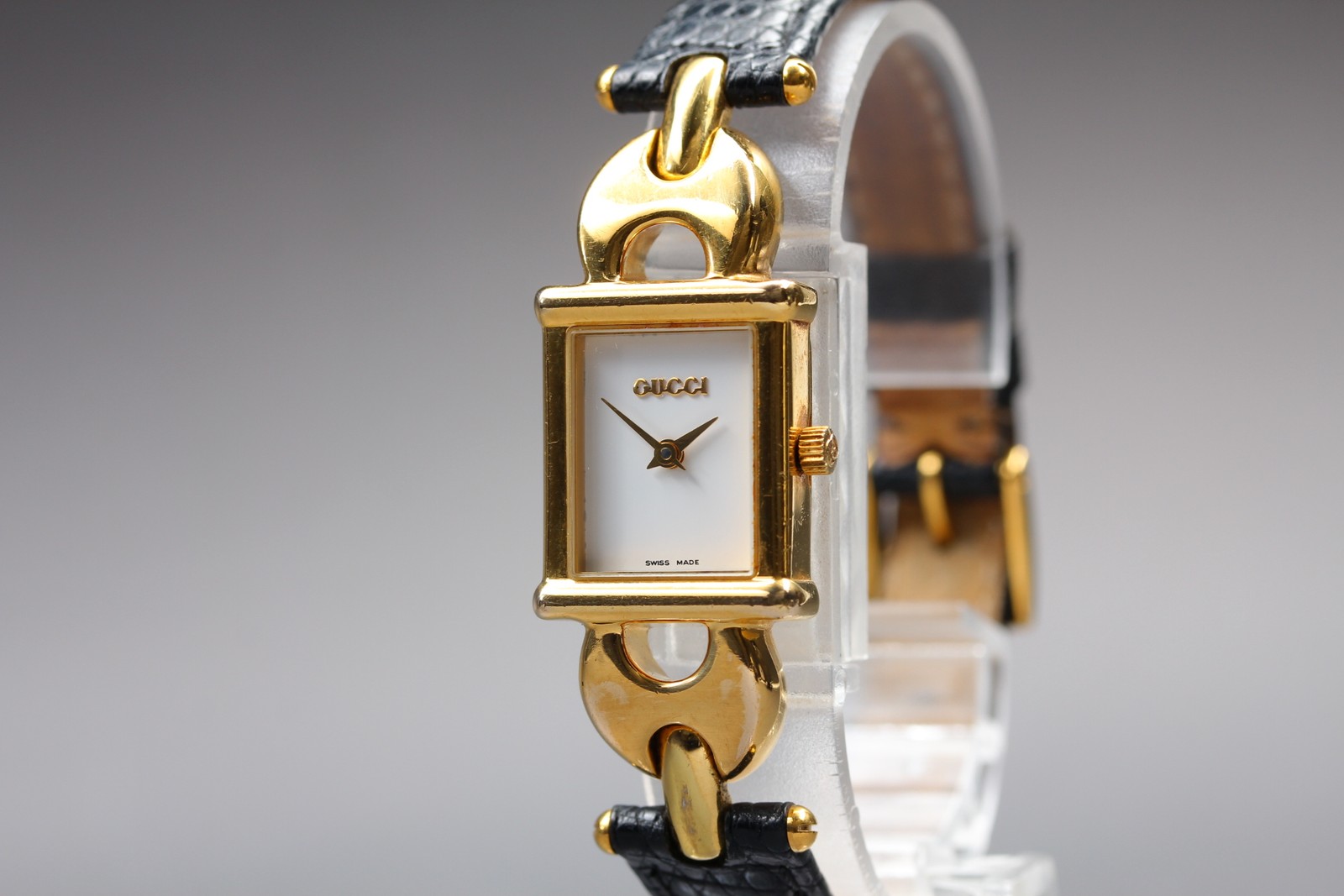 [Near MINT] gucci 1800L 16mm White Dial Quartz Women’s Watch From JAPAN