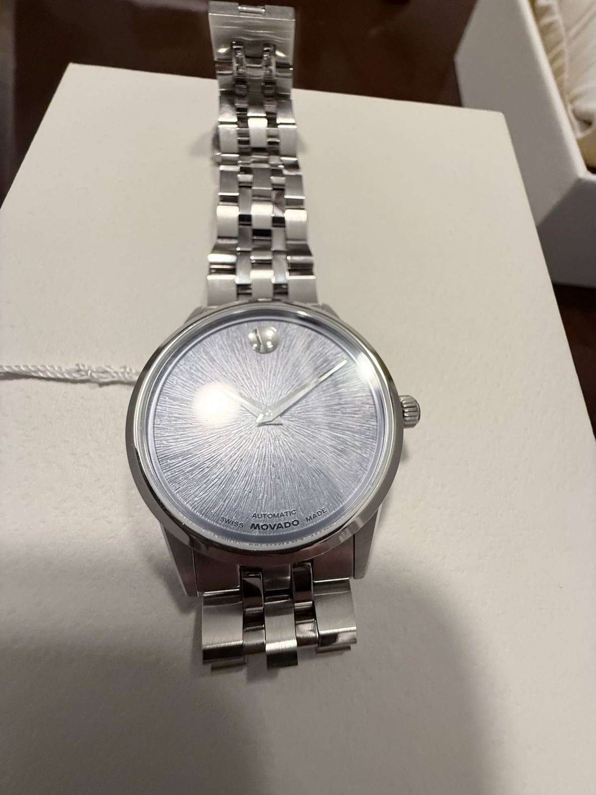 Movado Museum Automatic Swiss Made 40mm Silver Dial Steel Watch Box Papers