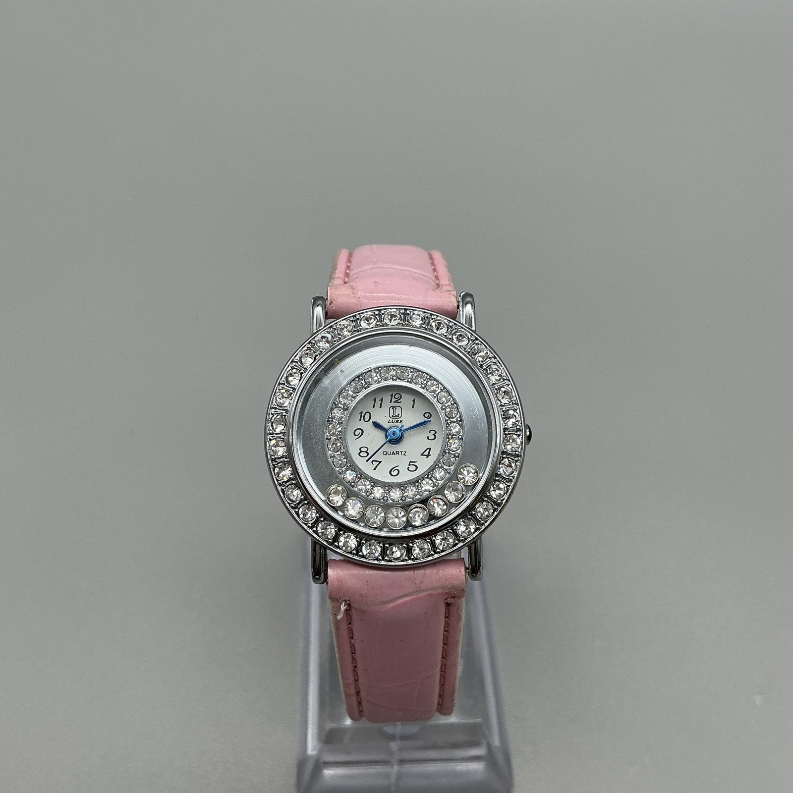 Lure Women Watch 30mm Silver TonePink Leather Floating Crystal Bezel New Battery