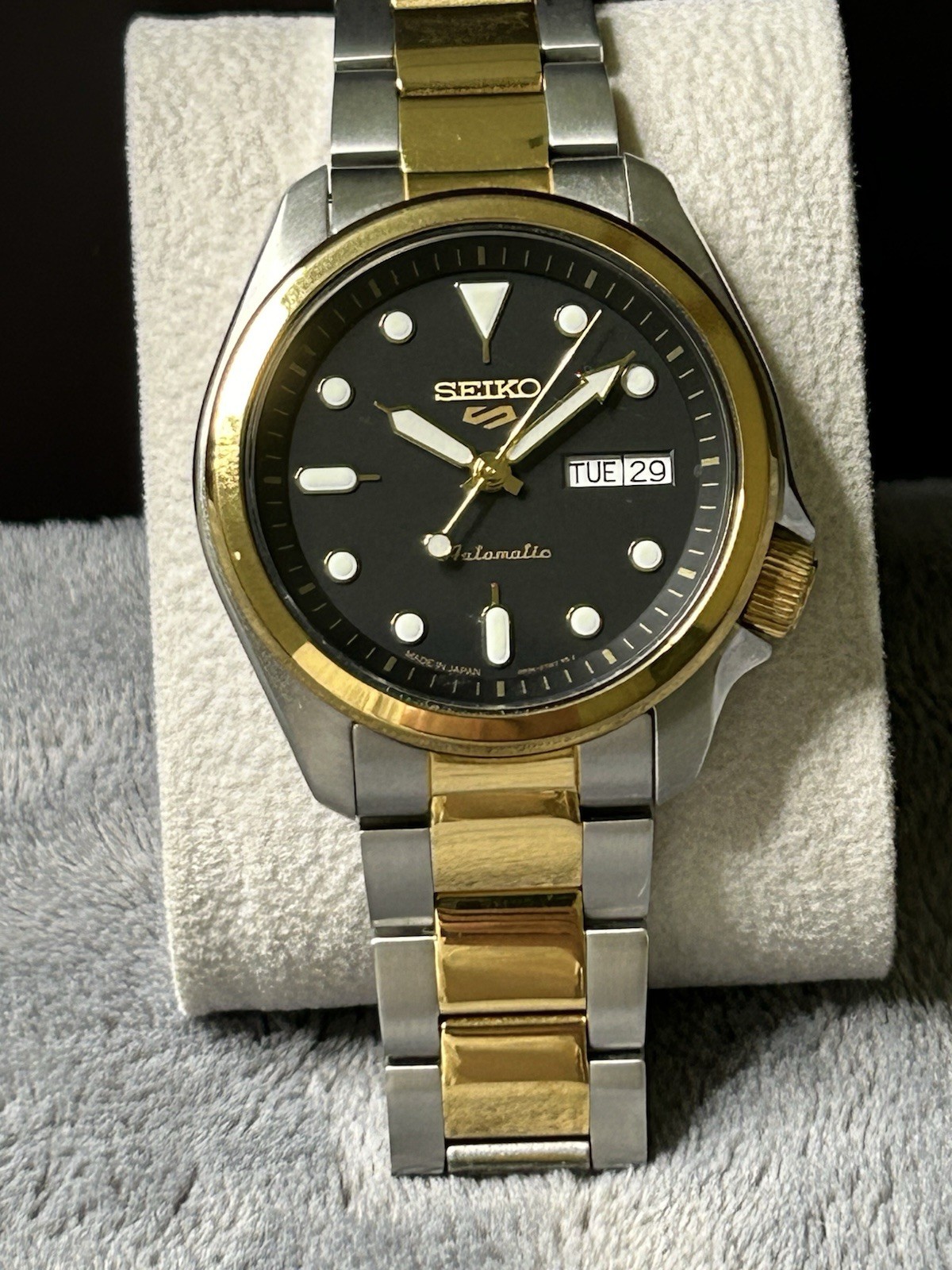 Seiko 5 Men’s Automatic Two-Tone SS Black Dial Day/Date 37mm Watch